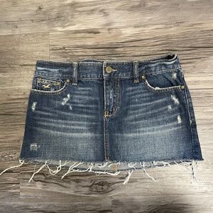Hollister distressed Jean Mini Skirt